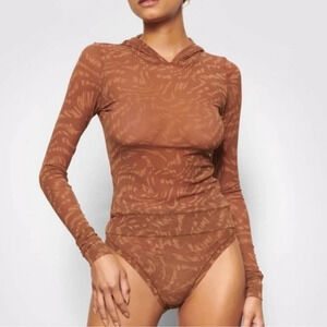 SKIMS Summer Mesh Long Sleeve Brown Pullover Hoodie Shirt Womens Size 4X